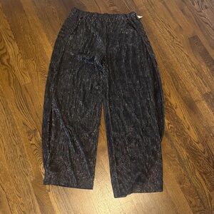 Black Metallic Wide Leg Cropped Pants